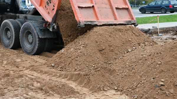 Soil Delivery in Oakland