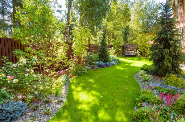Monthly Garden Maintenance in Oakland