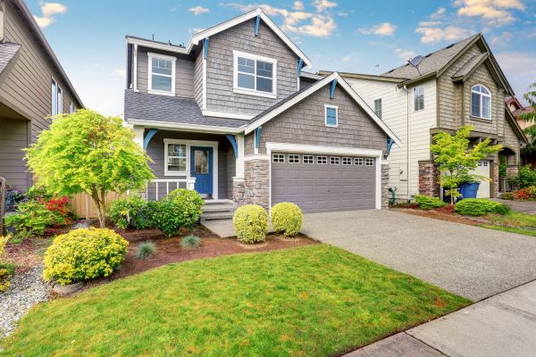 Curb Appeal Landscaping in Oakland